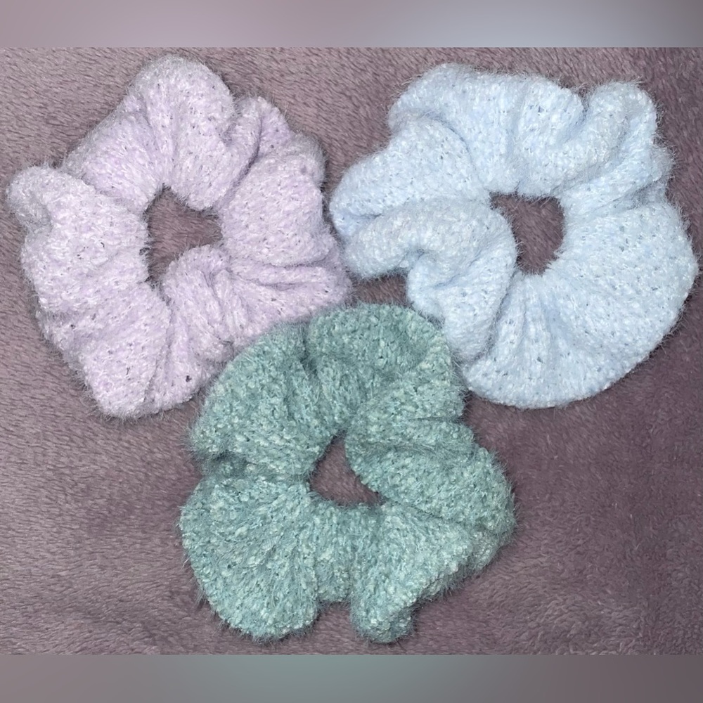 Set of 3 Fluffy and Soft Pastel Colored Scrunchies